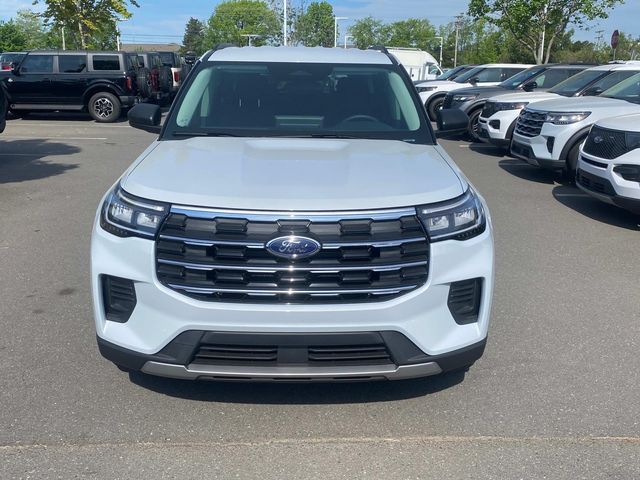 New 2026 Ford Explorer - photo 2