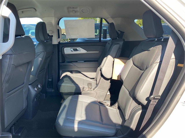 New 2025 Ford Explorer - photo 10