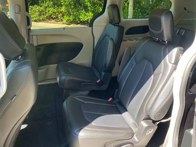 Used 2024 Chrysler Pacifica - photo 11