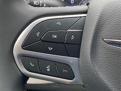 Used 2023 Chrysler Pacifica - photo 1