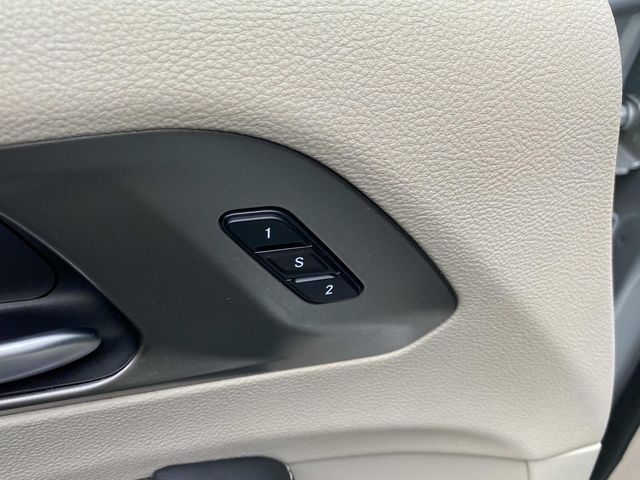 Used 2024 Chrysler Pacifica - photo 17