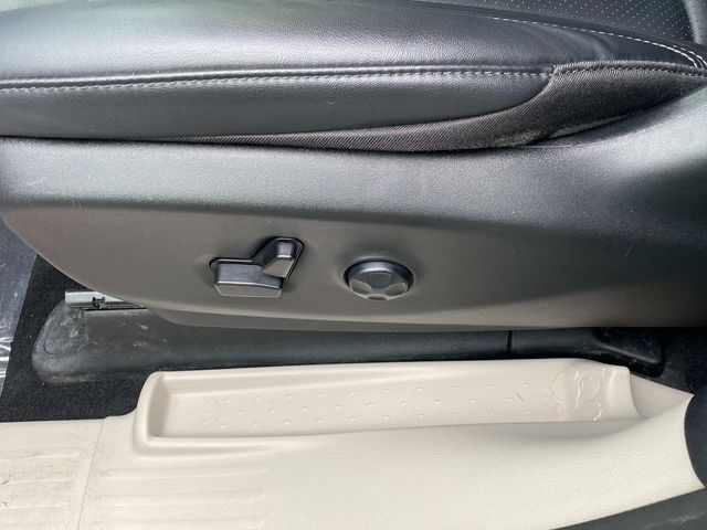 Used 2024 Chrysler Pacifica - photo 18