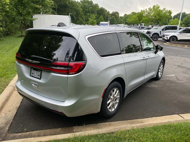 Used 2024 Chrysler Pacifica - photo 36