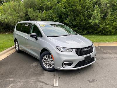 2024 Chrysler Pacifica FWD Minivan for sale #PD43530 - photo 1