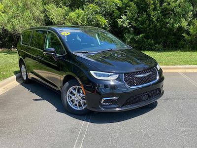 2024 Chrysler Pacifica FWD Minivan for sale #PD55321 - photo 1
