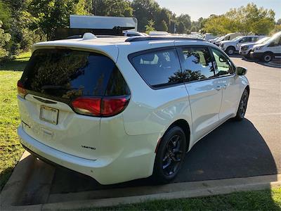 2020 Chrysler Pacifica FWD Minivan for sale #PR66558 - photo 2