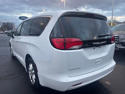 Used 2022 Chrysler Voyager LX Minivan for sale #UT14904 - photo 2