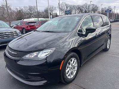 Used 2022 Chrysler Voyager LX Minivan for sale #UT14907 - photo 1