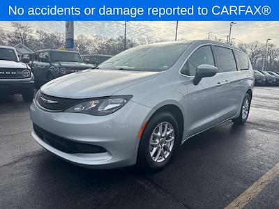 Used 2023 Chrysler Voyager - photo 1