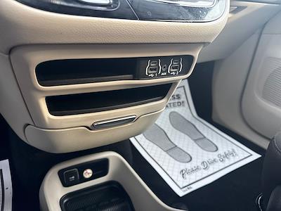 Used 2023 Chrysler Voyager - photo 1