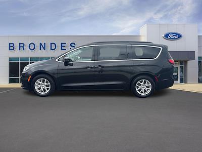 Used 2022 Chrysler Pacifica - photo 1