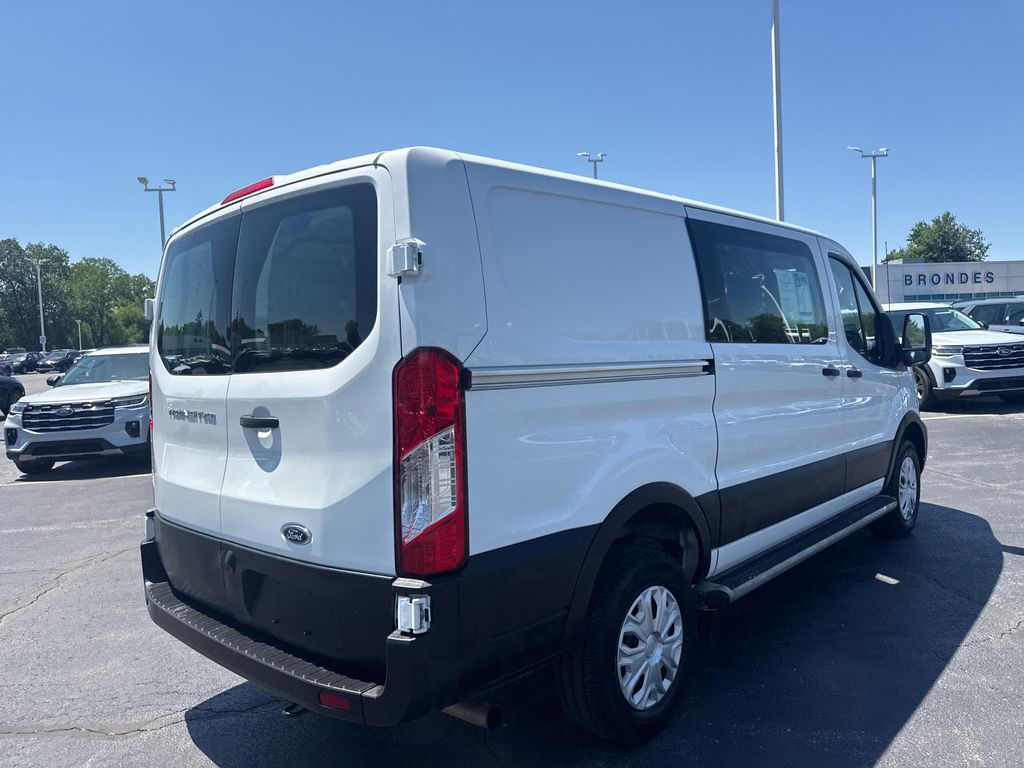 Used 2024 Ford Transit 250 - photo 9