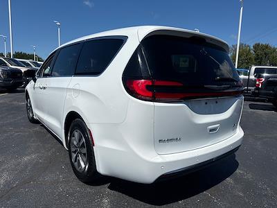 2024 Chrysler Pacifica FWD Minivan for sale #UT16449 - photo 2