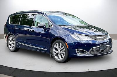 2018 Chrysler Pacifica FWD Minivan for sale #164577Z - photo 2