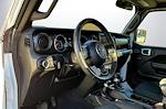 2022 Jeep Gladiator Crew Cab 4WD Pickup for sale #2LN2431 - photo 17