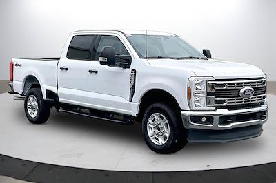 Used 2025 Ford F-250 - photo 1