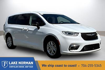 2024 Chrysler Pacifica FWD Minivan for sale #2LN3044 - photo 1