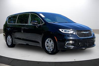 2025 Chrysler Pacifica FWD Minivan for sale #2LN3302 - photo 2