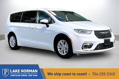 2023 Chrysler Pacifica FWD Minivan for sale #2LN3371 - photo 1