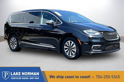 2023 Chrysler Pacifica FWD Minivan for sale #2LN3442 - photo 1
