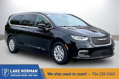 2025 Chrysler Pacifica FWD Minivan for sale #2LN3538 - photo 1