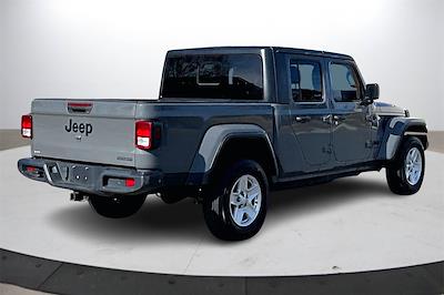 2021 Jeep Gladiator Crew Cab 4WD Pickup for sale #522446A - photo 2