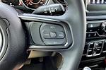 2023 Jeep Gladiator Crew Cab 4x4 Pickup for sale #531587A - photo 26