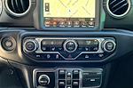 2020 Jeep Gladiator Crew Cab 4WD Pickup for sale #538985A - photo 17