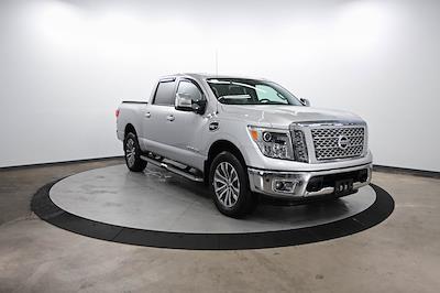 Used 2017 Nissan Titan SL Crew Cab 4x4 Pickup for sale #7LN1577 - photo 1