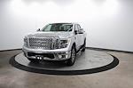 Used 2017 Nissan Titan SL Crew Cab 4x4 Pickup for sale #7LN1577 - photo 5