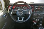 2020 Jeep Gladiator Crew Cab 4WD Pickup for sale #7LN2371A - photo 10