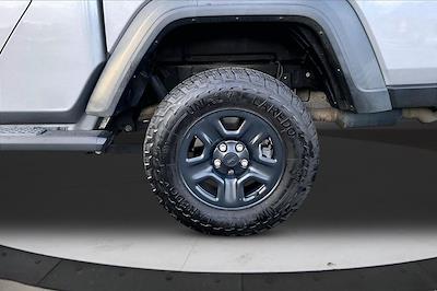 Used 2020 Jeep Gladiator - photo 1