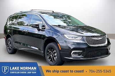 2022 Chrysler Pacifica FWD Minivan for sale #7LN3126 - photo 1