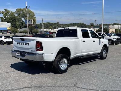 2026 Ram 3500 Crew Cab DRW 4x4 Pickup for sale #166085 - photo 2