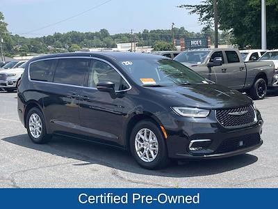 2023 Chrysler Pacifica FWD Minivan for sale #2GA1414 - photo 2