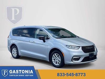 2024 Chrysler Pacifica FWD Minivan for sale #2GA1453 - photo 1