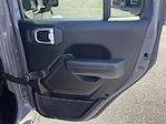 2021 Jeep Gladiator Crew Cab 4x4 Pickup for sale #515162A - photo 17