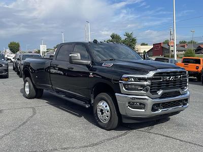 2025 Ram 3500 Crew Cab DRW 4x4 Pickup for sale #575026 - photo 1