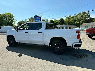 New 2025 Chevrolet Silverado 1500 Custom Crew Cab 4x4 Pickup for sale #25477 - photo 2
