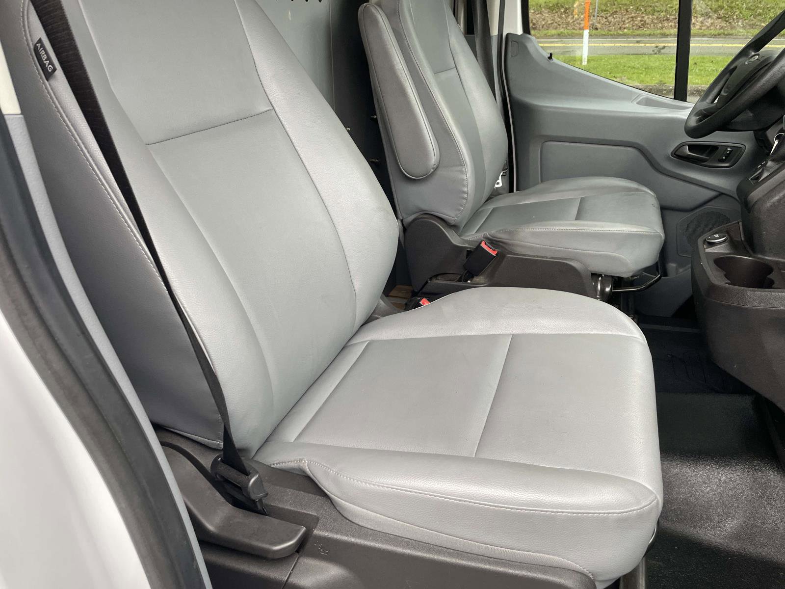Used 2017 Ford Transit 250 - photo 19