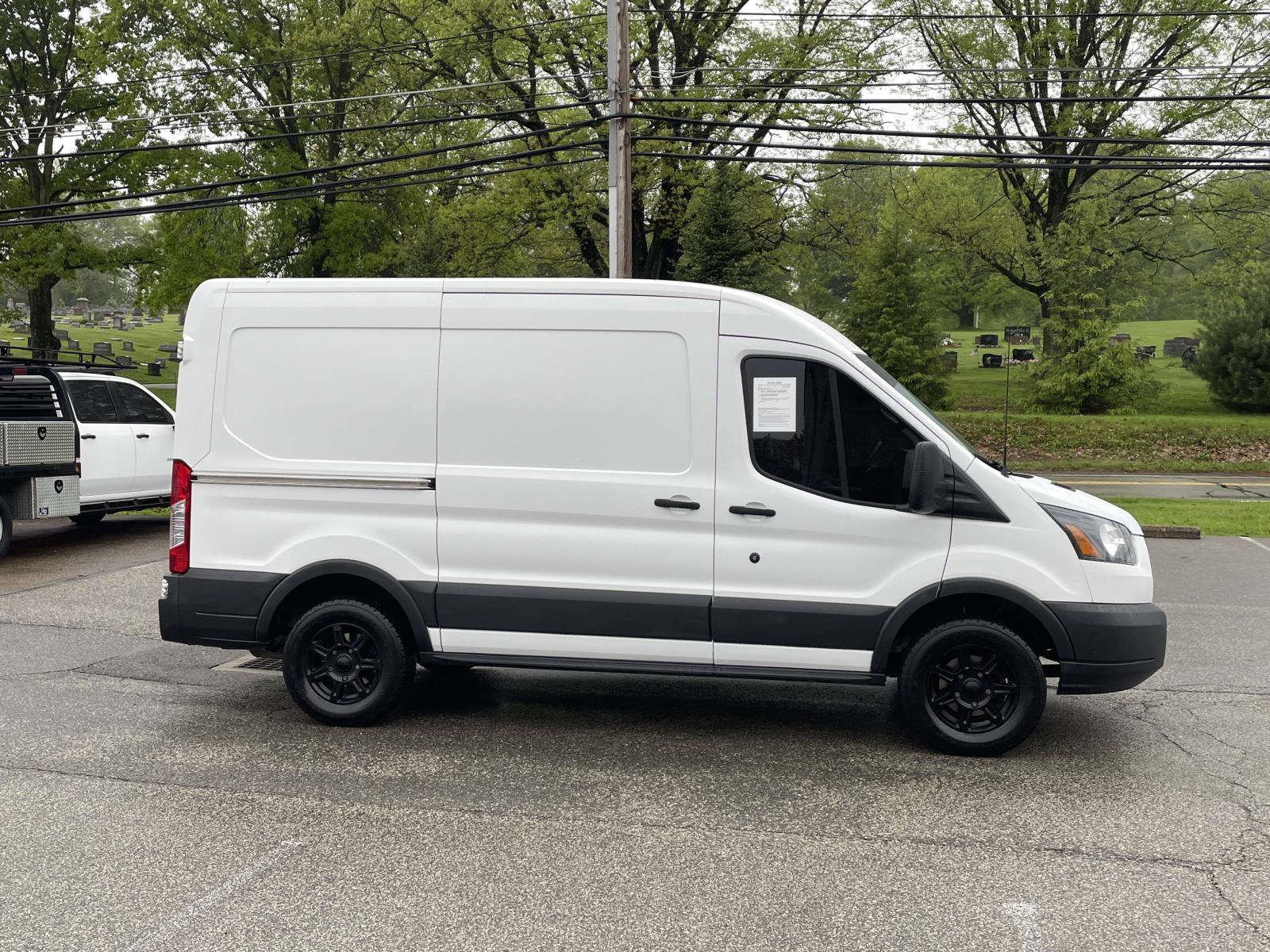 Used 2017 Ford Transit 250 - photo 2