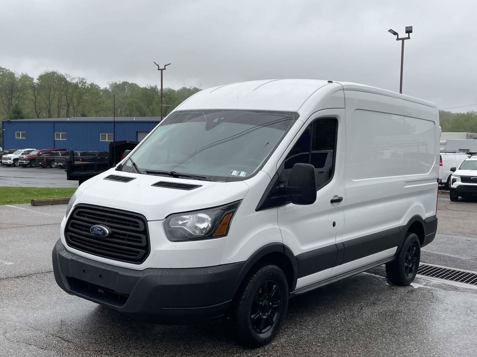 Used 2017 Ford Transit 250 - photo 9