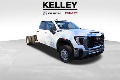 New 2026 GMC Sierra 3500 Crew Cab 60 CA Cab Chassis for sale #F26293 - photo 1