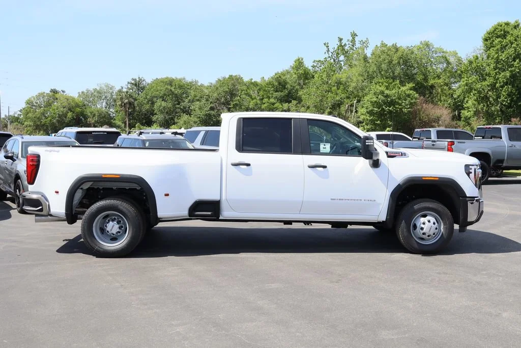 New 2026 GMC Sierra 3500 - photo 7