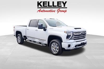 Used 2025 Chevrolet Silverado 2500 - photo 1