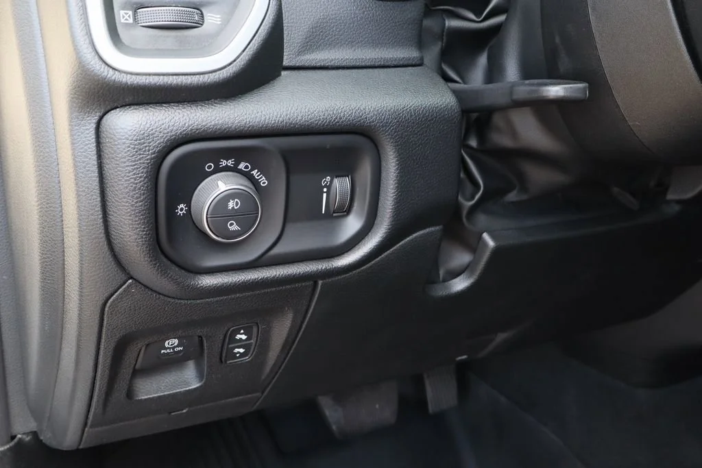 Used 2022 Ram 1500 - photo 15