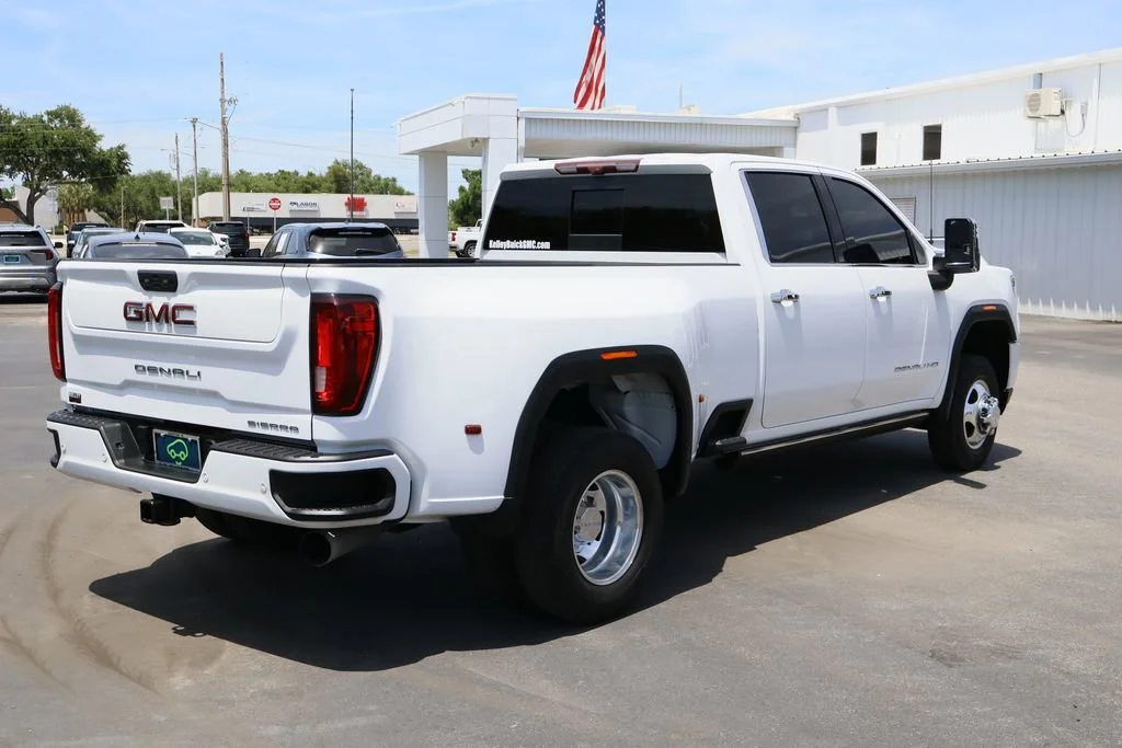 Used 2021 GMC Sierra 3500 - photo 9