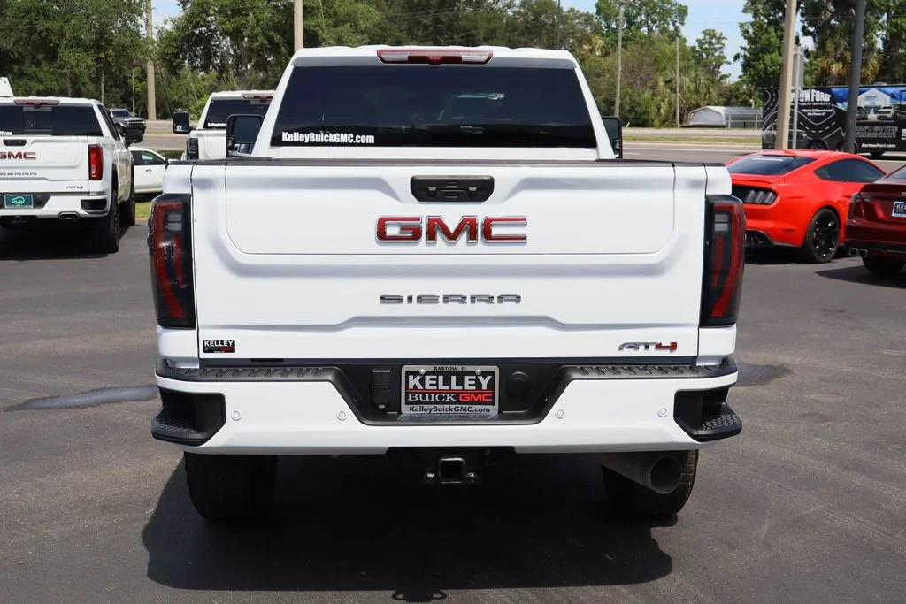Used 2025 GMC Sierra 2500 - photo 10