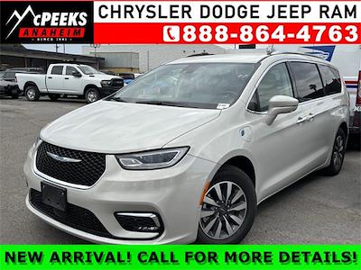 2021 Chrysler Pacifica FWD Minivan for sale #RD15069 - photo 1