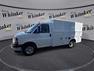 Used 2025 Chevrolet Express 3500 - photo 1